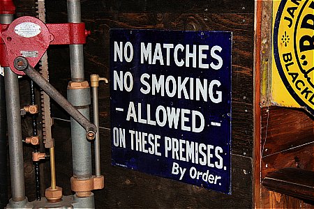 NO SMOKING - click to enlarge